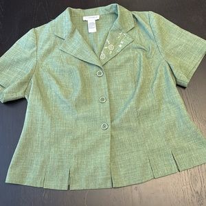 Women’s dressy top